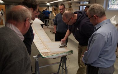 Bespannworkshop in der Werkstatt der Luftsportgruppe Bocholt